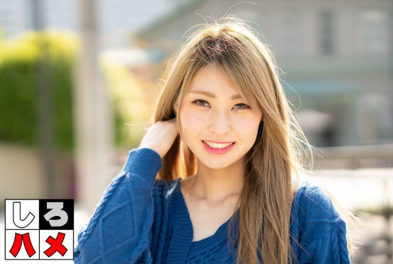 美腿纖細的酒吧小姐高潮！中洲的酒吧小姐出現在AV中...隨性地展開屁股，向相機展示肛門，最終讓人成功內射的GAL女孩。