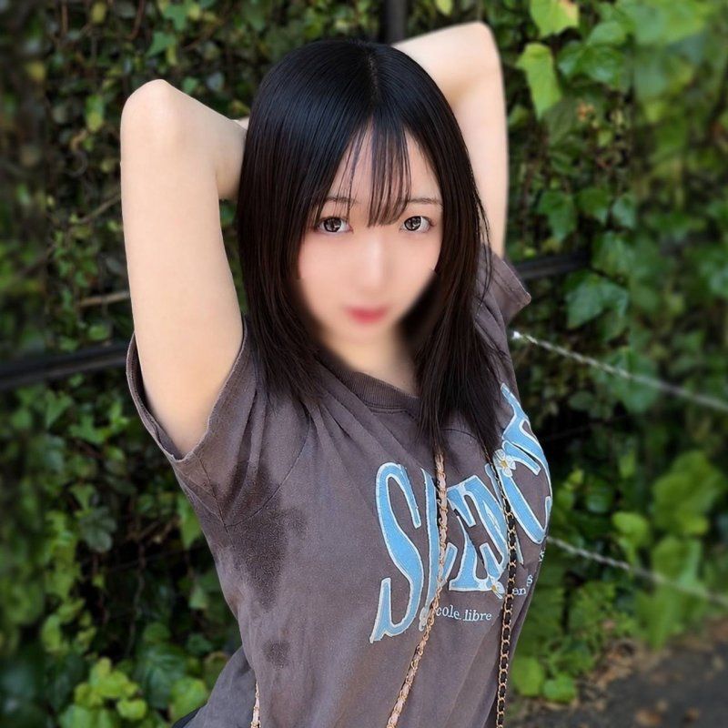 ※芋ﾑｽﾒ発見【潮吹き】湧き出す脇汗に恥じらう19歳農大生。半気/絶状態で昇天しまくる彼女の膣に種植えつけました♡