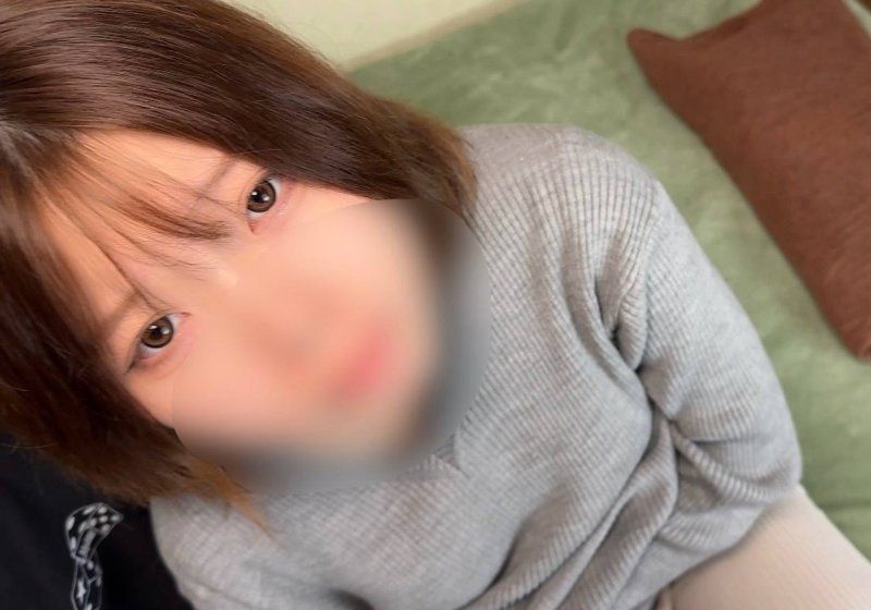 可愛的巨乳素人18歲步美醬♡嘿咻嘿咻【不說明無套插入就不行♪】※有評論特別獎勵※