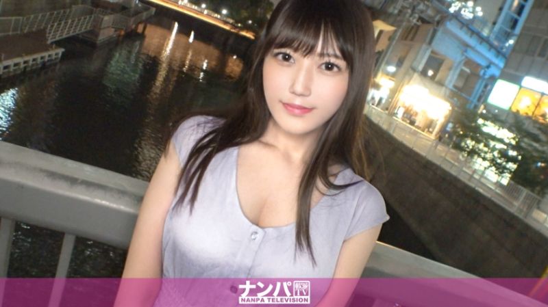 マジ軟派、初撮。 2002 【黒髪&times;巨乳&times;美人】キスをしただけでパンツに染みをつけるほどの愛液を出す美女。挿入をすると、徐々に大きな喘ぎ声をあげる美女。絶頂を繰り返し、シーツの裾をつかみ身体をよじらせる美女。そんなエロ過ぎる美女に精子を搾り取られました。