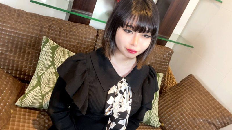 【無】Barで知り合った色白巨尻OL★ねっとり絡まるフェラ。美マンに生中出し♪